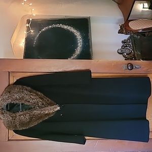 Gorgeous Vintage Wool Coat with Fur Collar